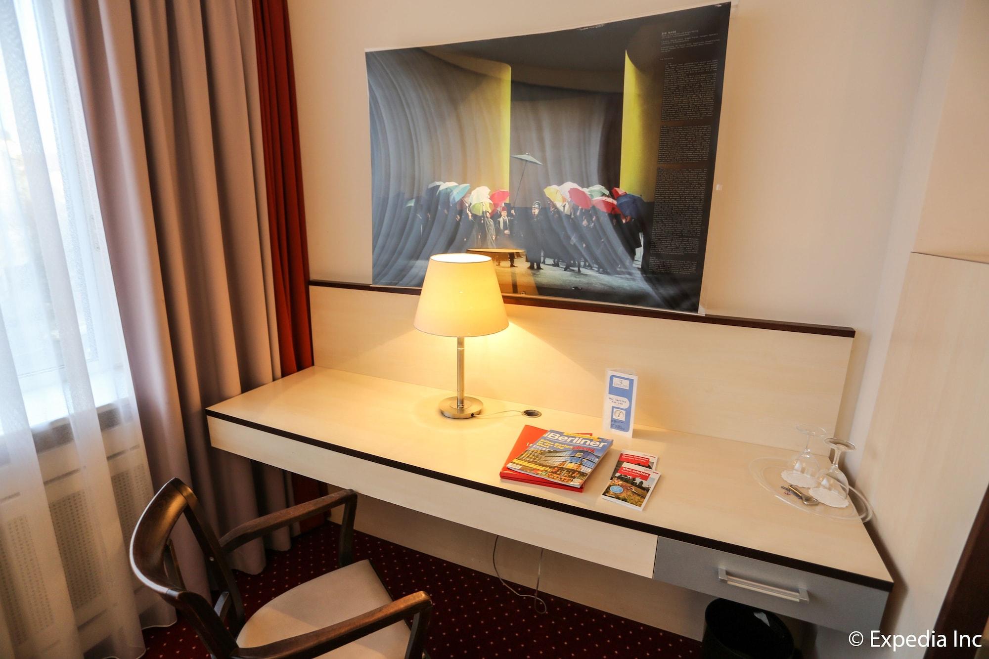 Come Inn Berlin Kurfuerstendamm Buitenkant foto