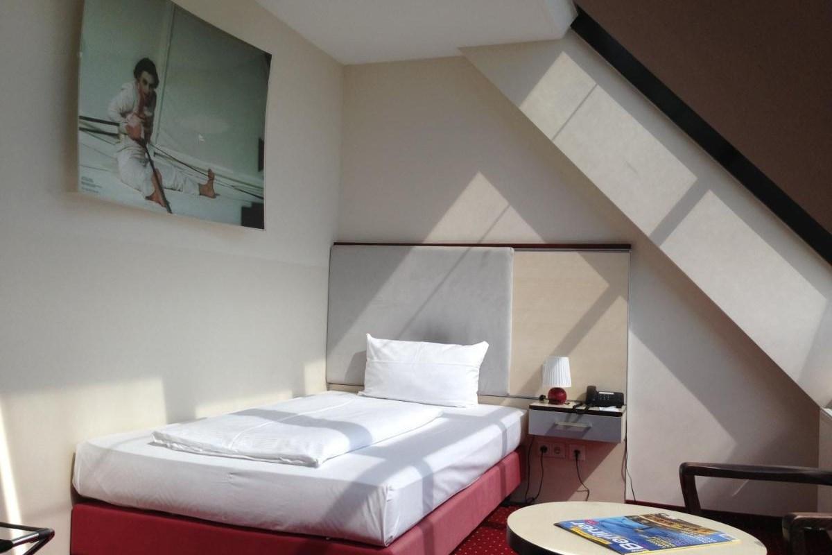 Come Inn Berlin Kurfuerstendamm Buitenkant foto
