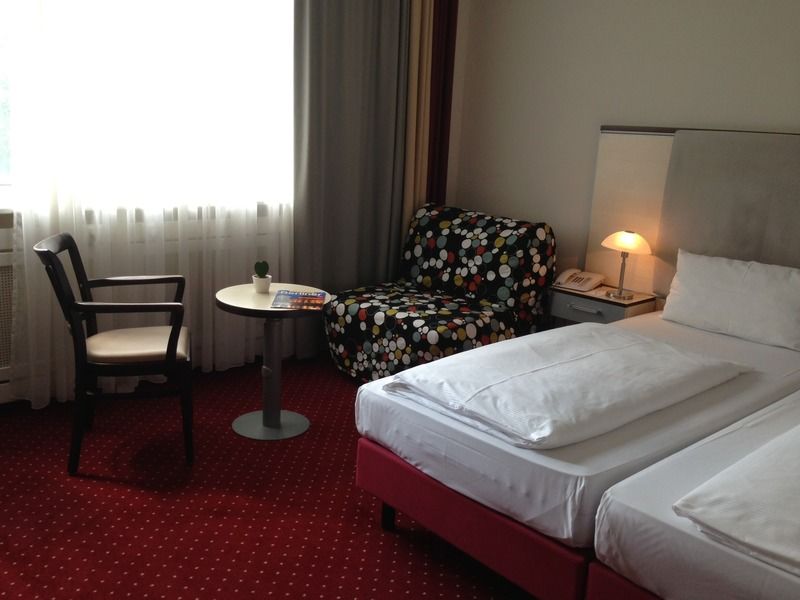 Come Inn Berlin Kurfuerstendamm Buitenkant foto